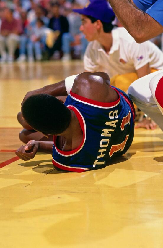 杜兰特不哭！乔丹科比麦蒂也都曾带伤出战季后 最惨的伊巴卡