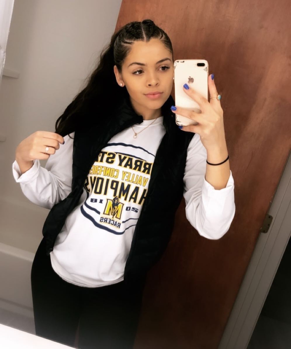 球场得意情场更得意!莫兰特女友这身材这颜值太令人羡慕了