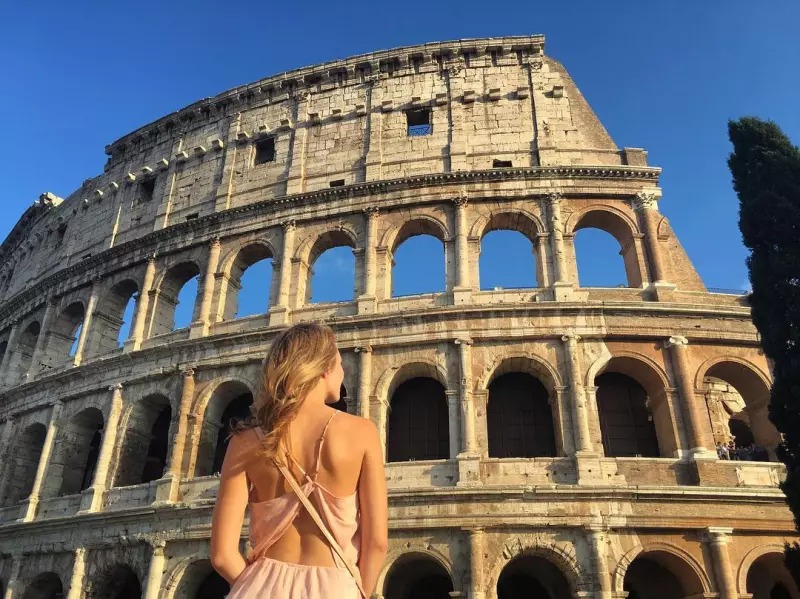 93年的国王啦啦队小姐姐！身材+颜值的完美组合 这气质谁扛得住