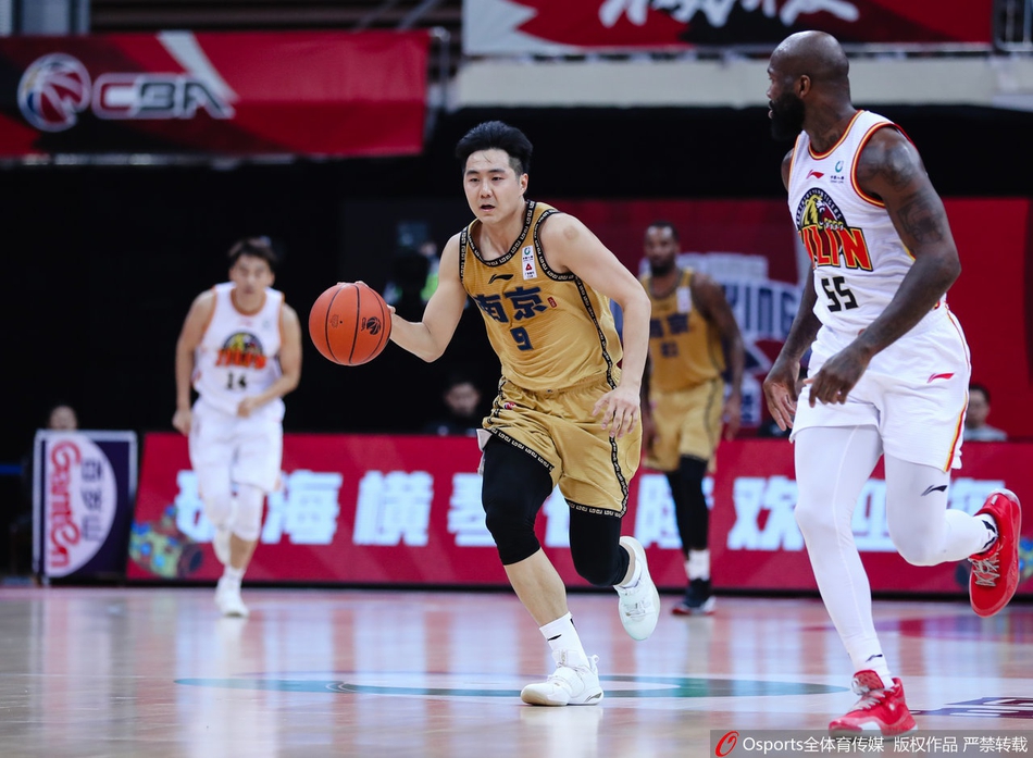 CBA第34轮:同曦125-122吉林