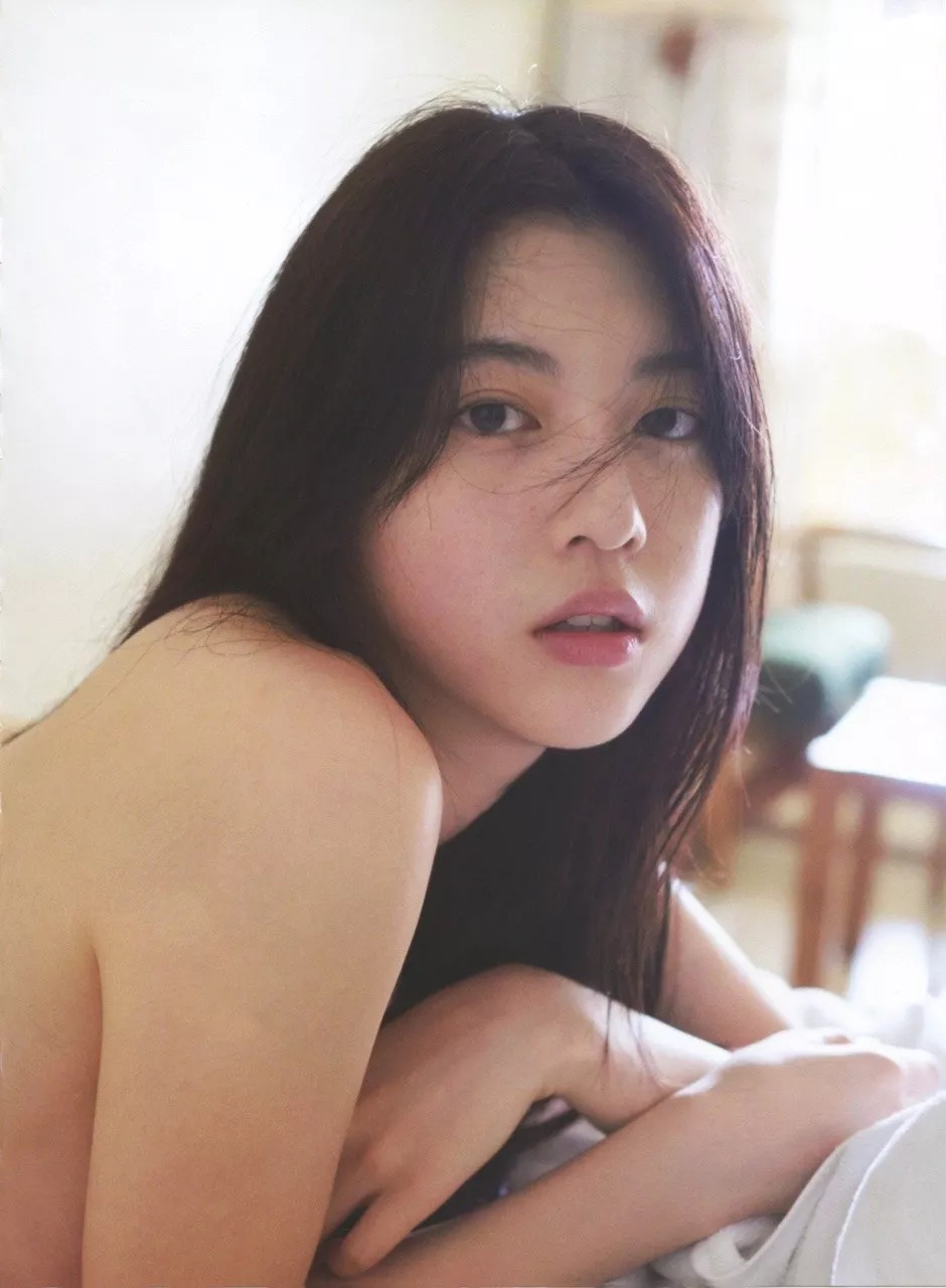 美爆了!起底周杰伦新歌MV女主角 23岁日本国宝级美少女