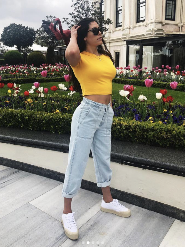 拉塞尔女友曝光！对方是WNBA状元秀 身材球技都完美的漂亮学姐