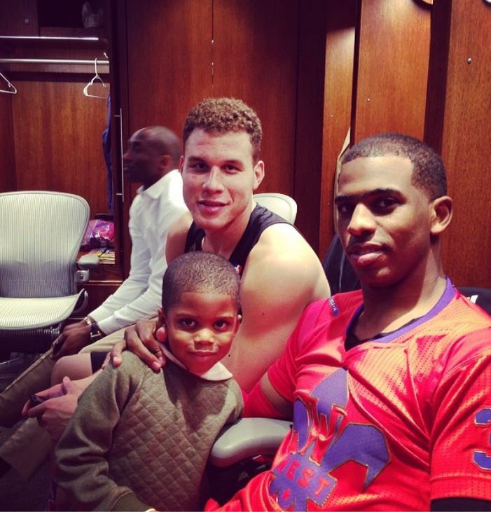 NBA最萌的巨星之子！那个萌翻科比的CP4十岁了！画风变成了这样