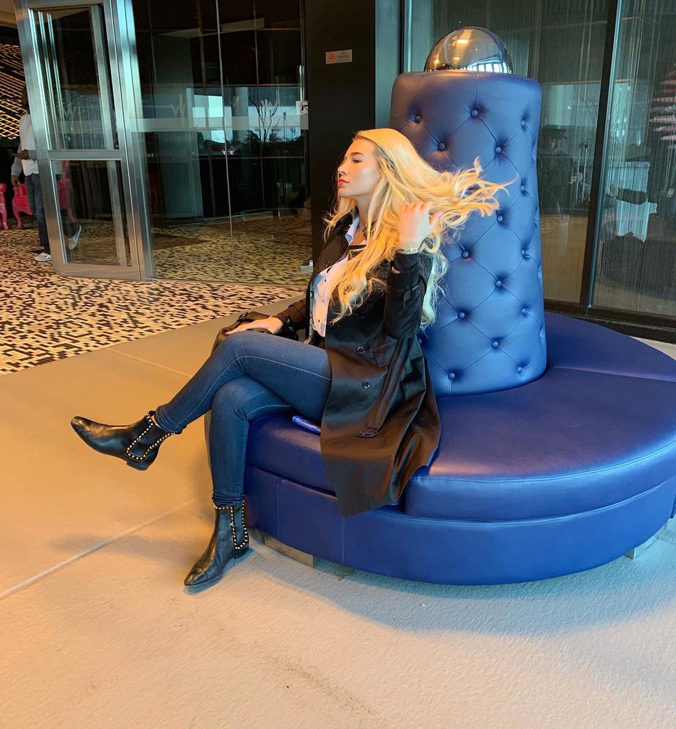 抛弃美艳前女友和孩子出轨变性人！NBA第一渣男遭网友唾弃