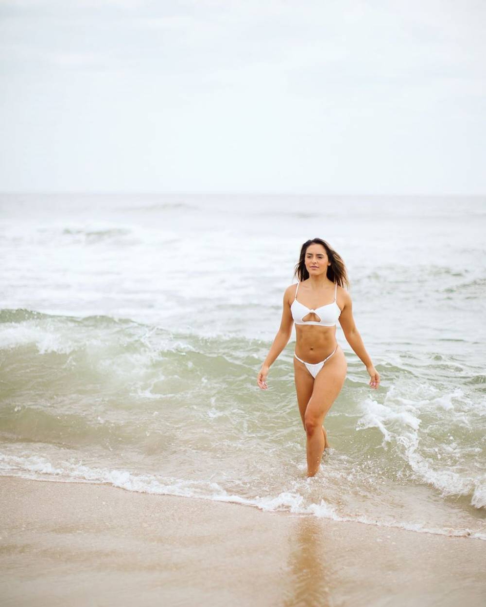 混血风！超美76人拉拉队小姐姐 甜美笑容看一眼就忘不掉