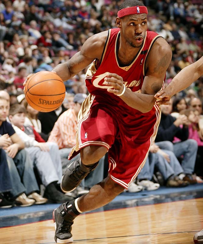 年仅21岁便能场均24+4+4！这超新星比肩乔丹麦蒂和詹姆斯