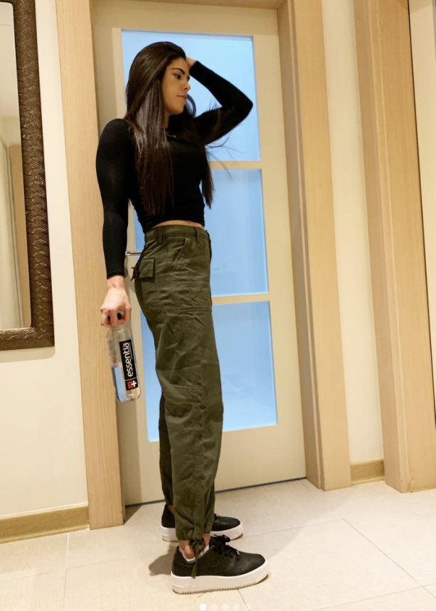 拉塞尔女友曝光！对方是WNBA状元秀 身材球技都完美的漂亮学姐