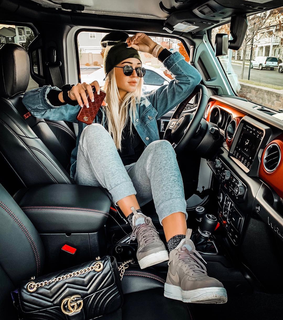 神似龙母的爵士拉拉队小姐姐美照第二弹！看一眼就再也无法自拔