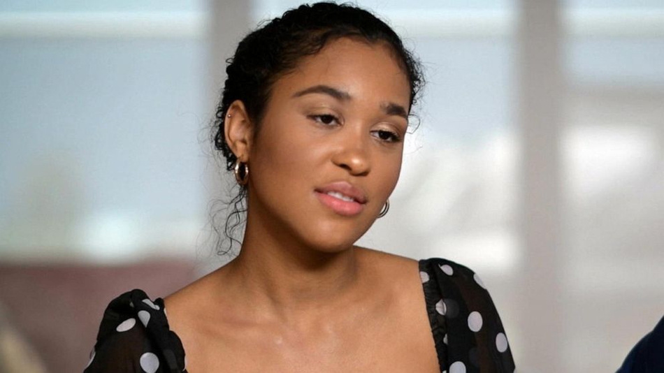 奥多姆大女儿晒性感照!22岁的她已长成大姑娘