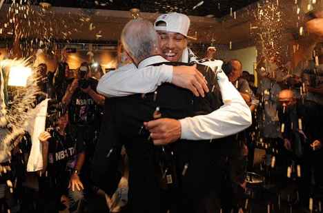 皇阿玛发深情长文告别马刺 十张老照片看哭了