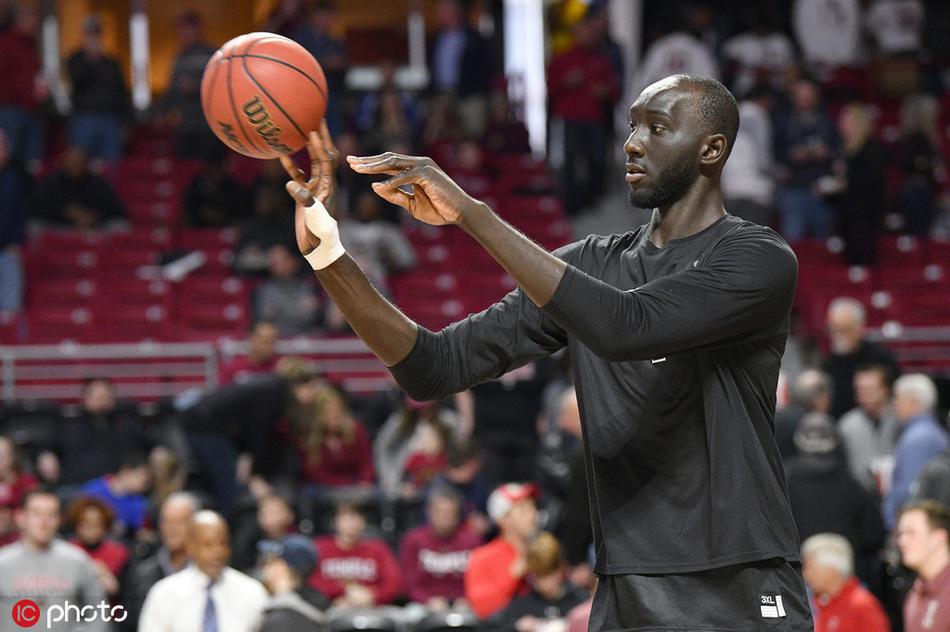 2米31新秀计划为火箭试训！臂展2米5摸高3米1能站立扣篮