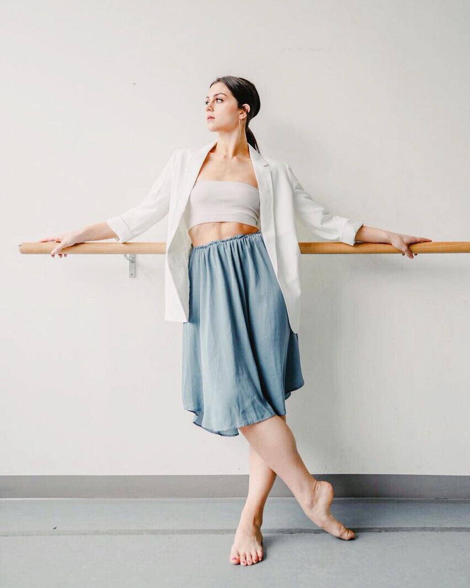 天使面庞的纽约拉拉队小姐姐!93年舞蹈老师 美得令人窒息