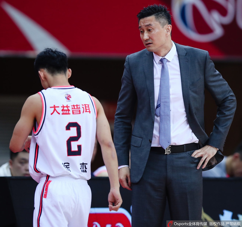 CBA第16轮：广东132-104深圳