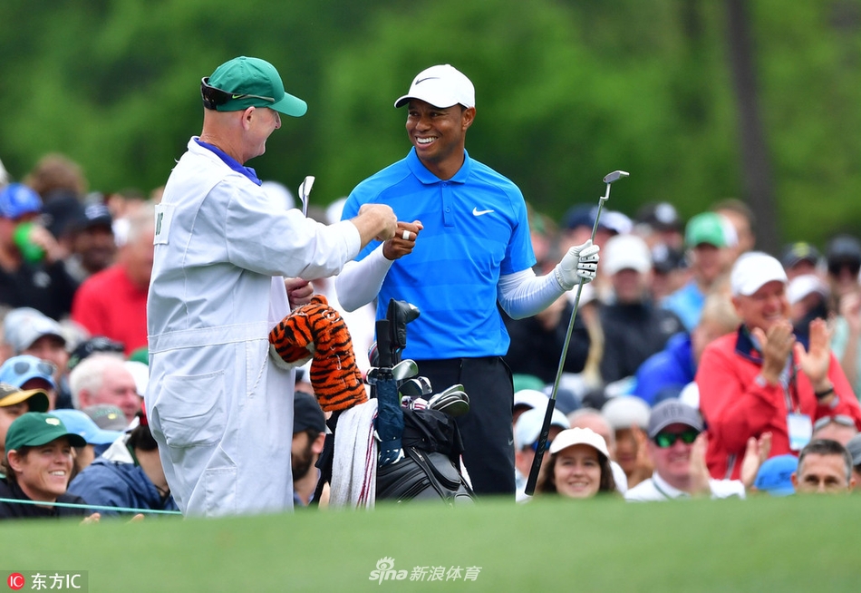 美国大师赛第三轮老虎伍兹72杆_高清图集_新浪网
