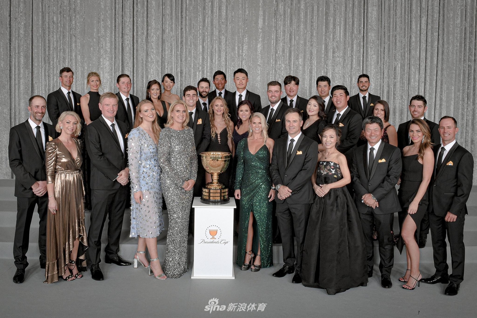 总统杯欢迎晚宴球员盛装出席
