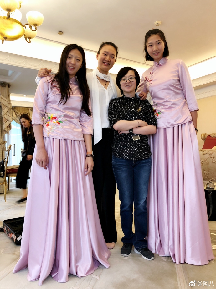 历史最高!袁心玥为惠若琪做伴娘