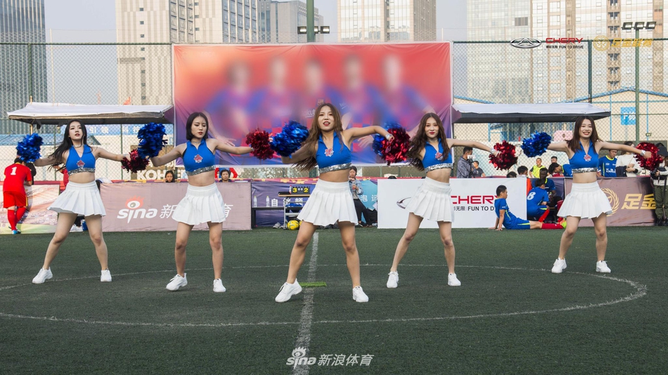 舞动青春!啦啦宝贝热舞闪耀青岛