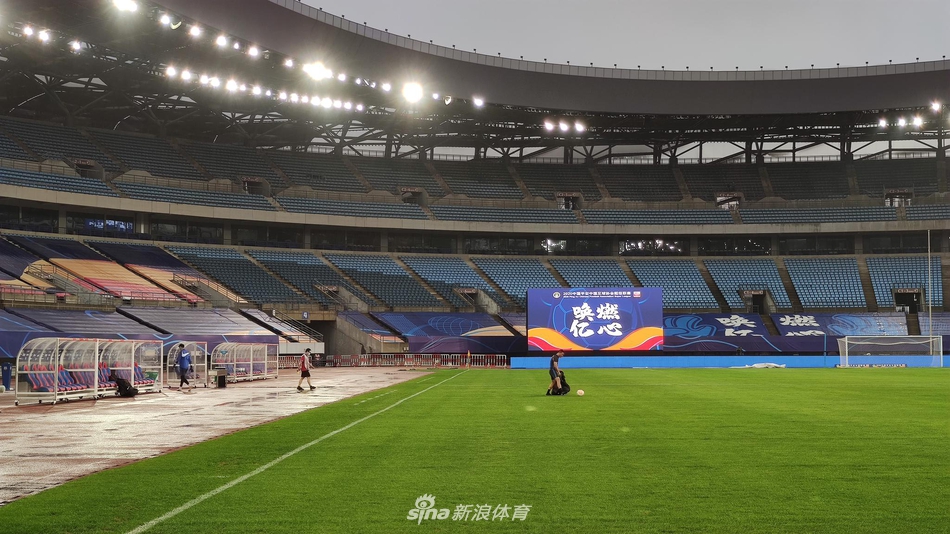 暴雨导致积水!豫沪战延期至26日进行