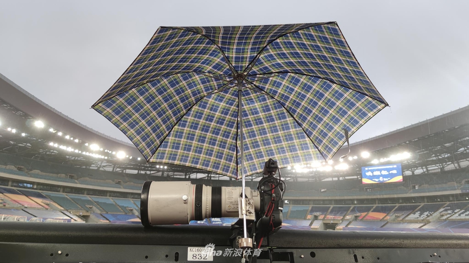 暴雨导致积水!豫沪战延期至26日进行