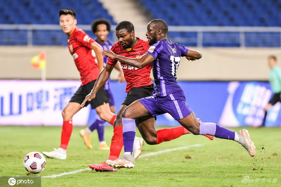 [中超]天津津门虎1-4长春亚泰