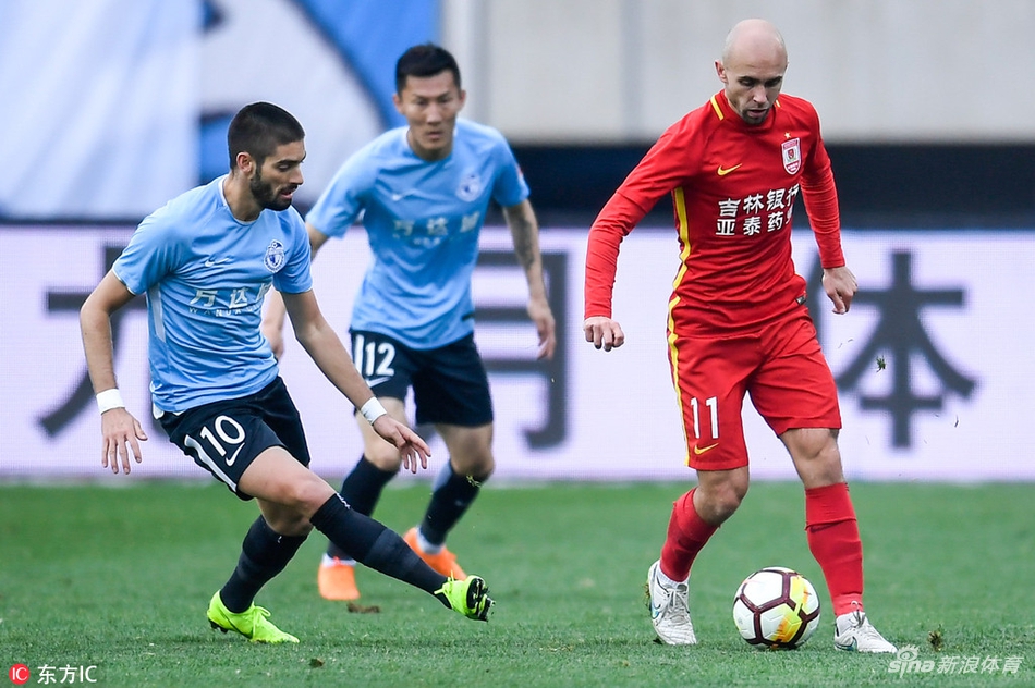 卡拉斯科、阿德里安