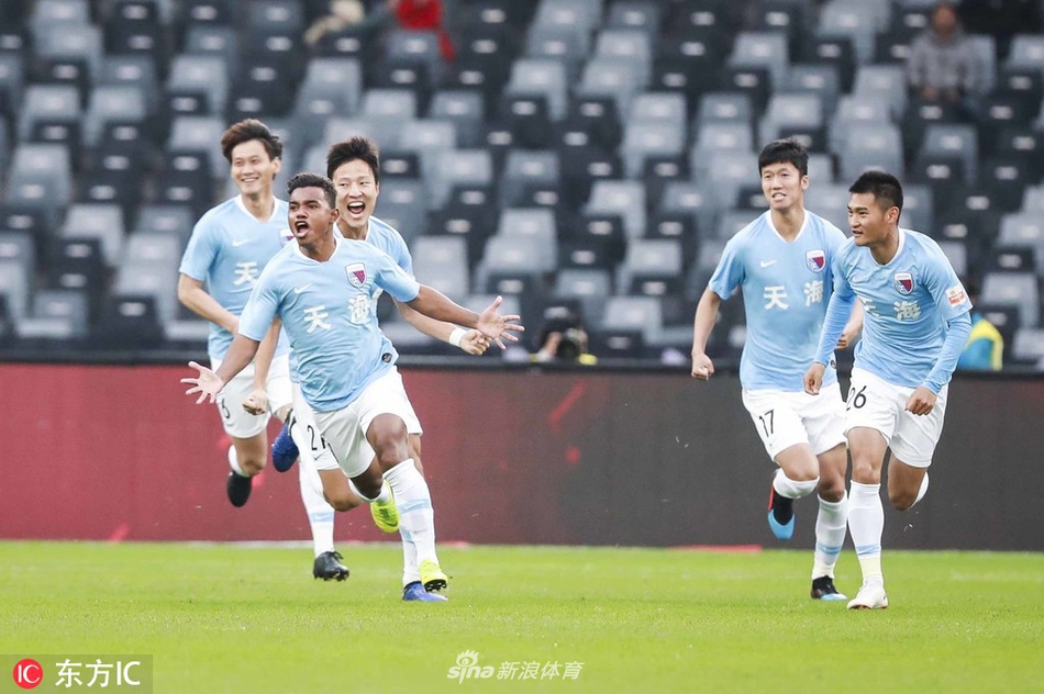 3-雷纳尔迪尼奥贴地世界波