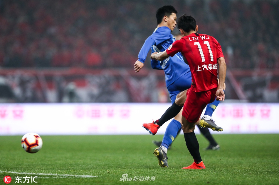 2-吕文君大禁区远射