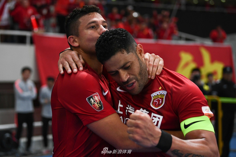 [中超]上海上港2-1武汉卓尔