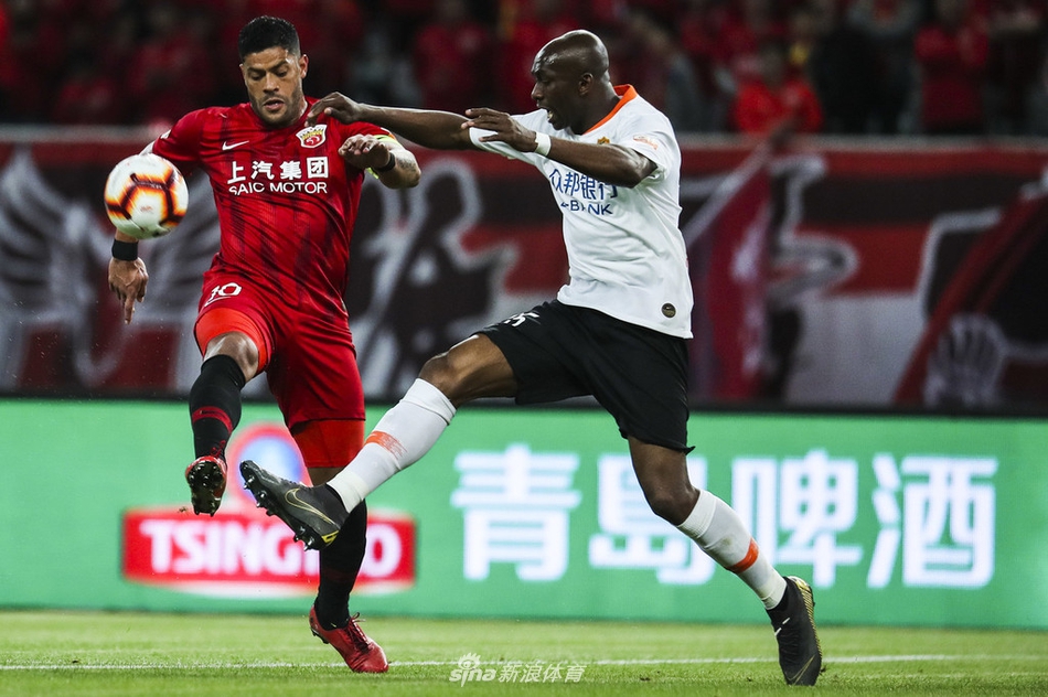 胡尔克PK姆比亚