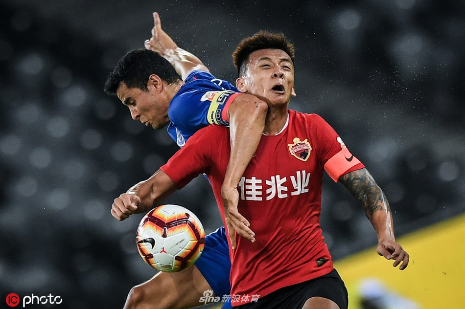 金强莫雷诺身先士卒