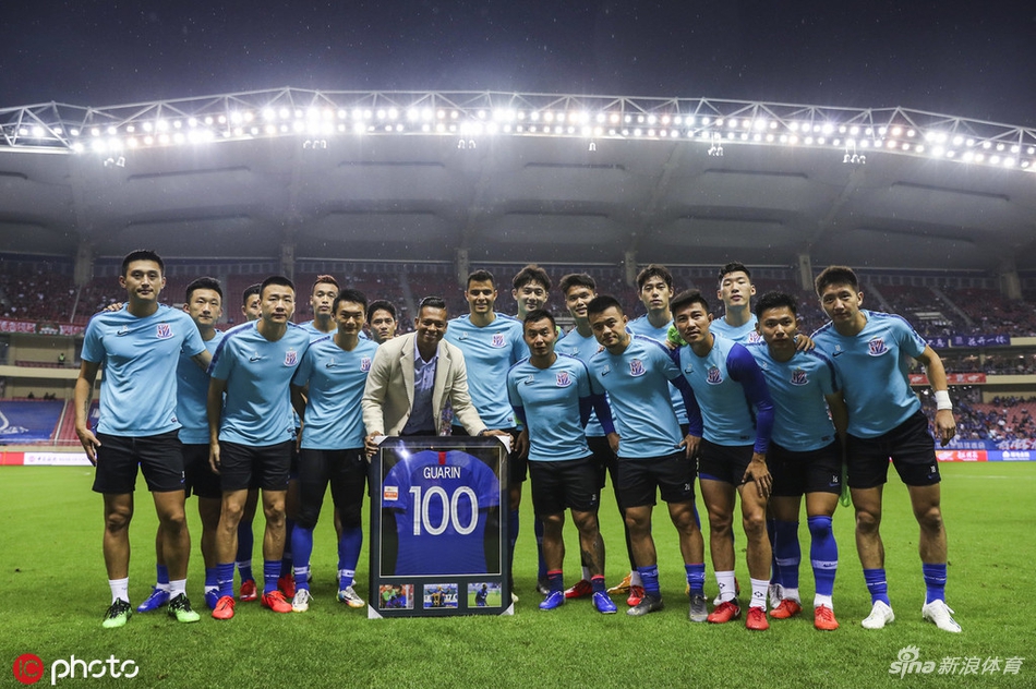 申花为瓜林举办百场纪念暨送别仪式