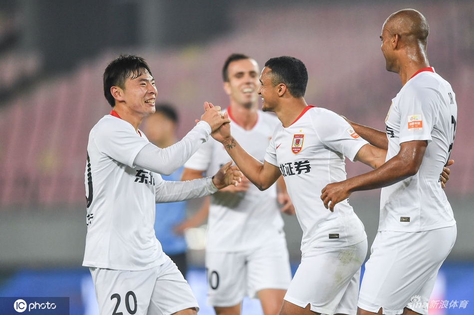 埃里克斩获幸运球