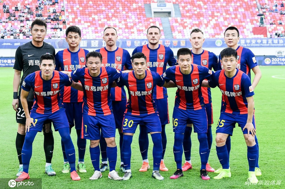 [中超]青岛队0-1广州城