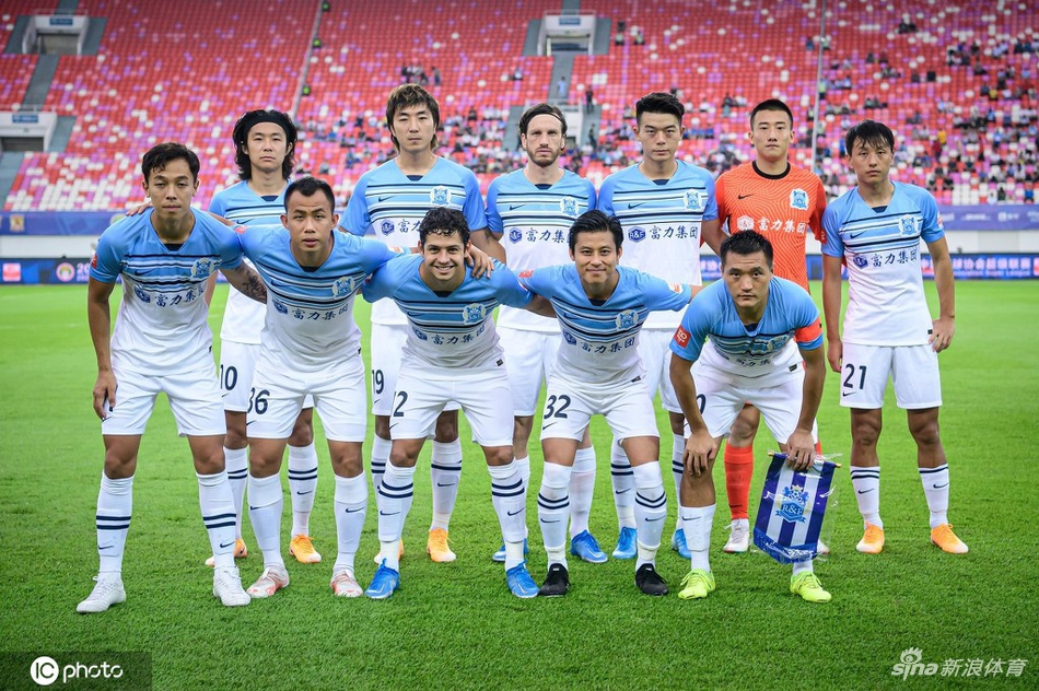 [中超]青岛队0-1广州城