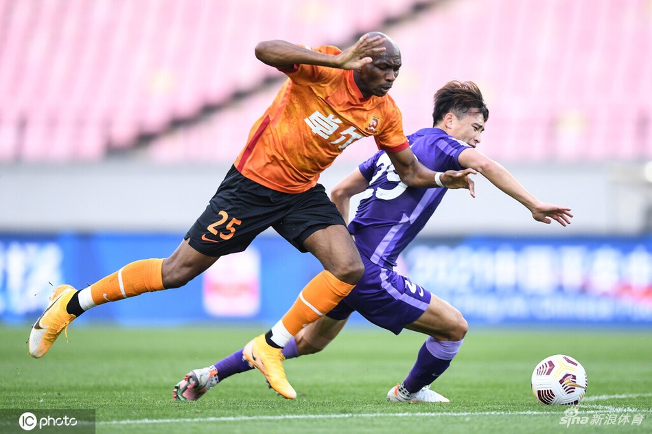 [中超]天津津门虎2-1武汉队