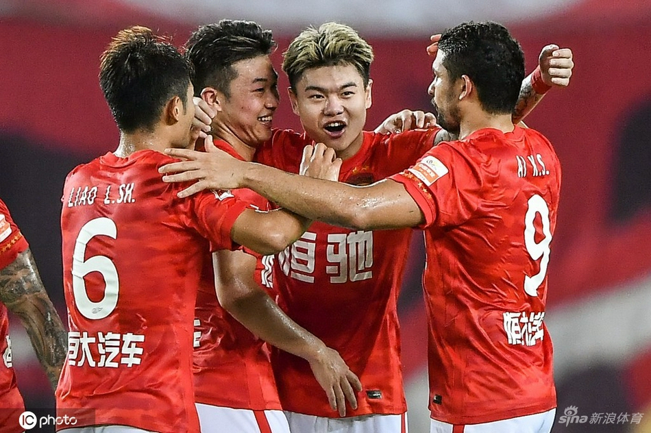 [中超]广州队2-1山东泰山