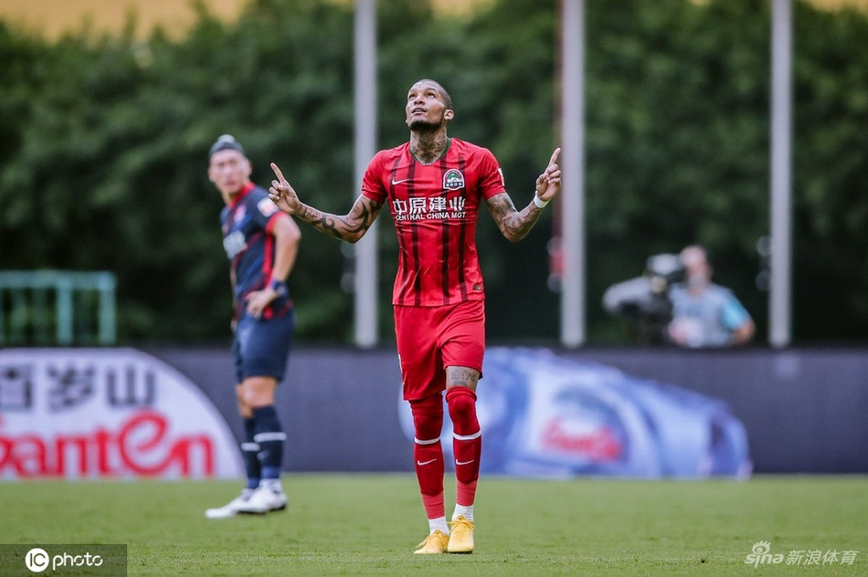 [中超]河南嵩山龙门1-0重庆两江竞技