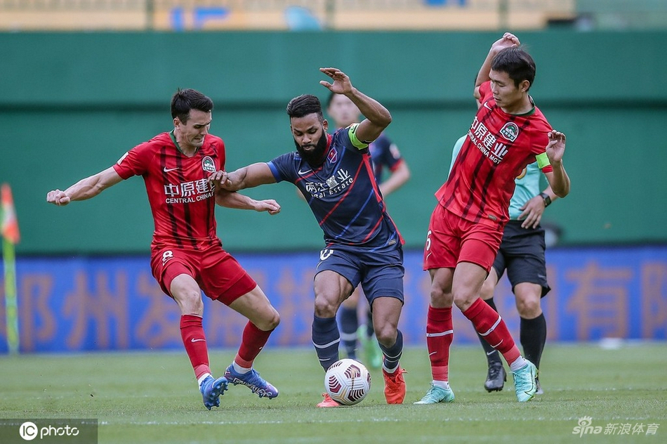 [中超]河南嵩山龙门1-0重庆两江竞技