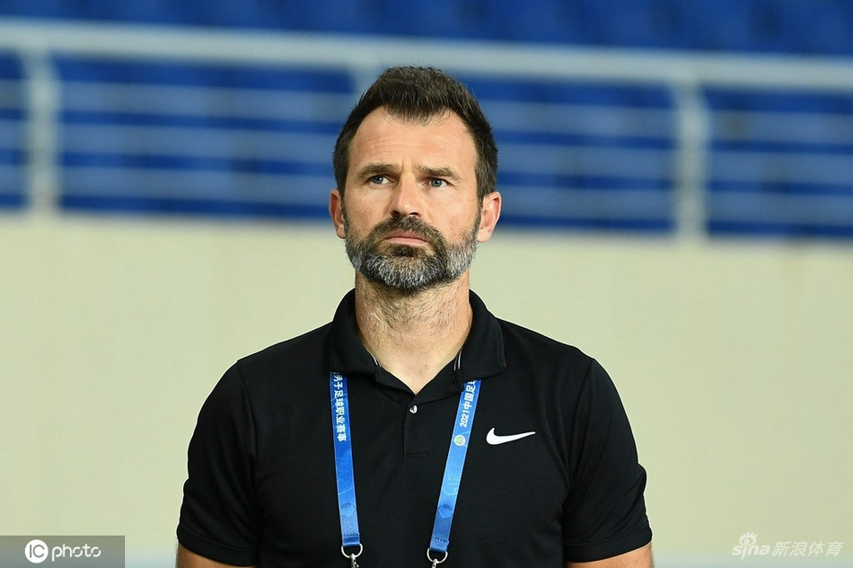 [中超]上海海港3-0武汉队