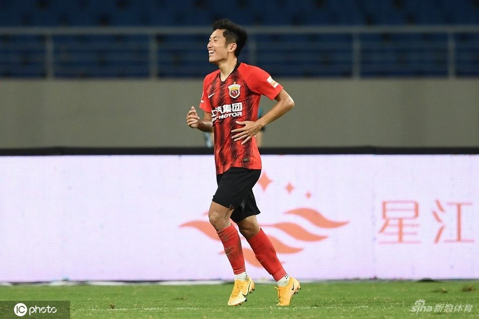 [中超]上海海港3-0武汉队