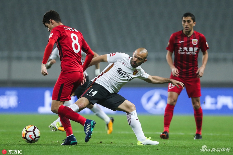 马斯切拉诺拦截奥斯卡