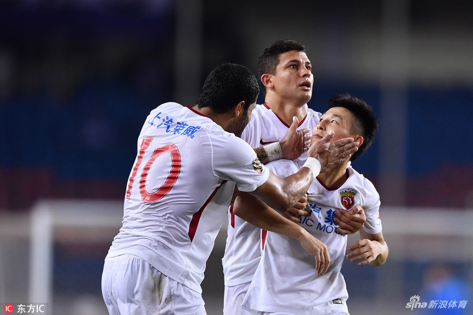 武磊攻进绝杀进球