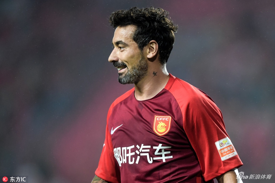 拉维奇开场送出助攻