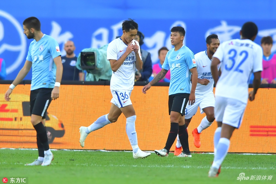 刘若钒斩获中超处子球