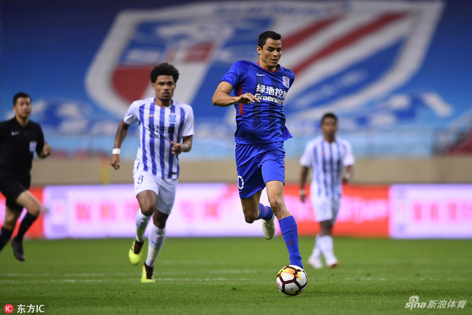 莫雷诺长驱直入