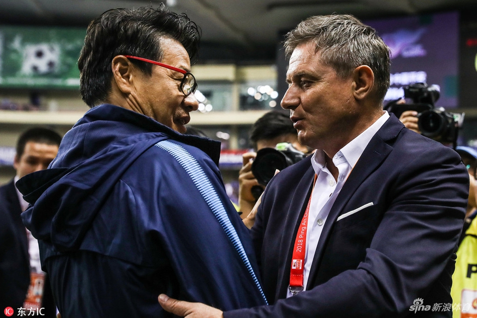 吴金贵和斯托赛前热聊