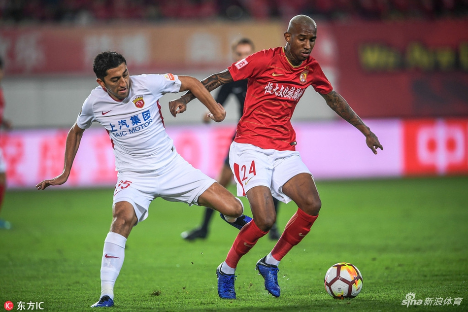 艾哈迈多夫防守塔利斯塔