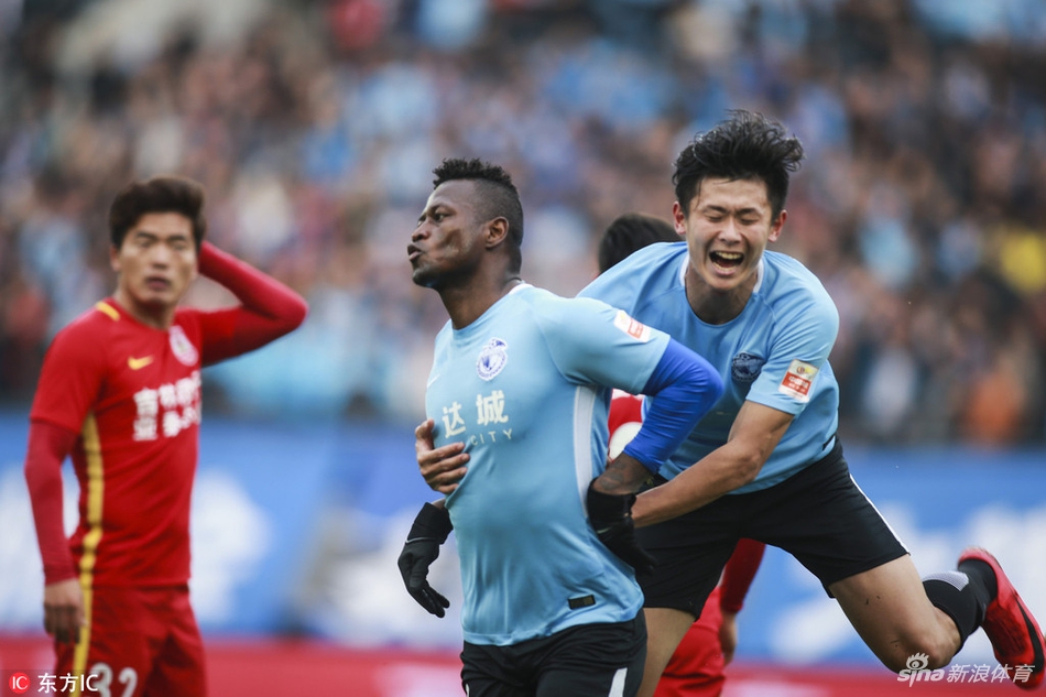 里亚斯科斯庆祝