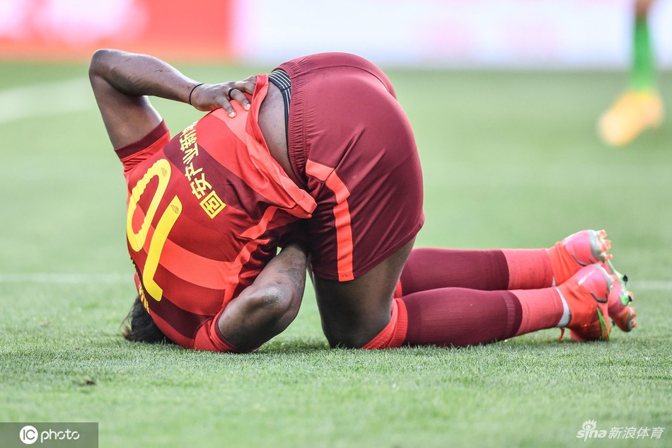 [中超]天津津门虎0-1河北队