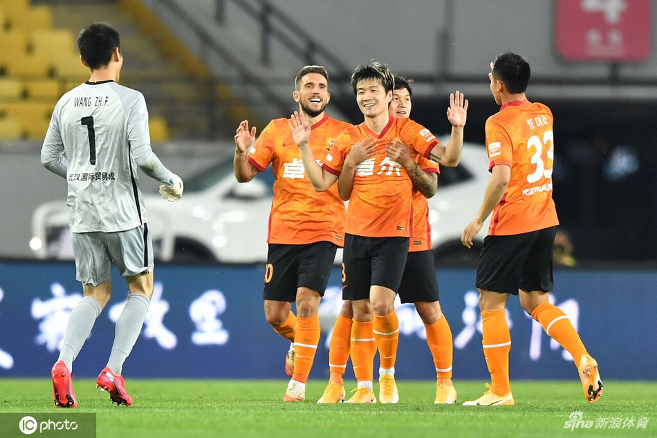 [中超]天津津门虎2-1武汉队